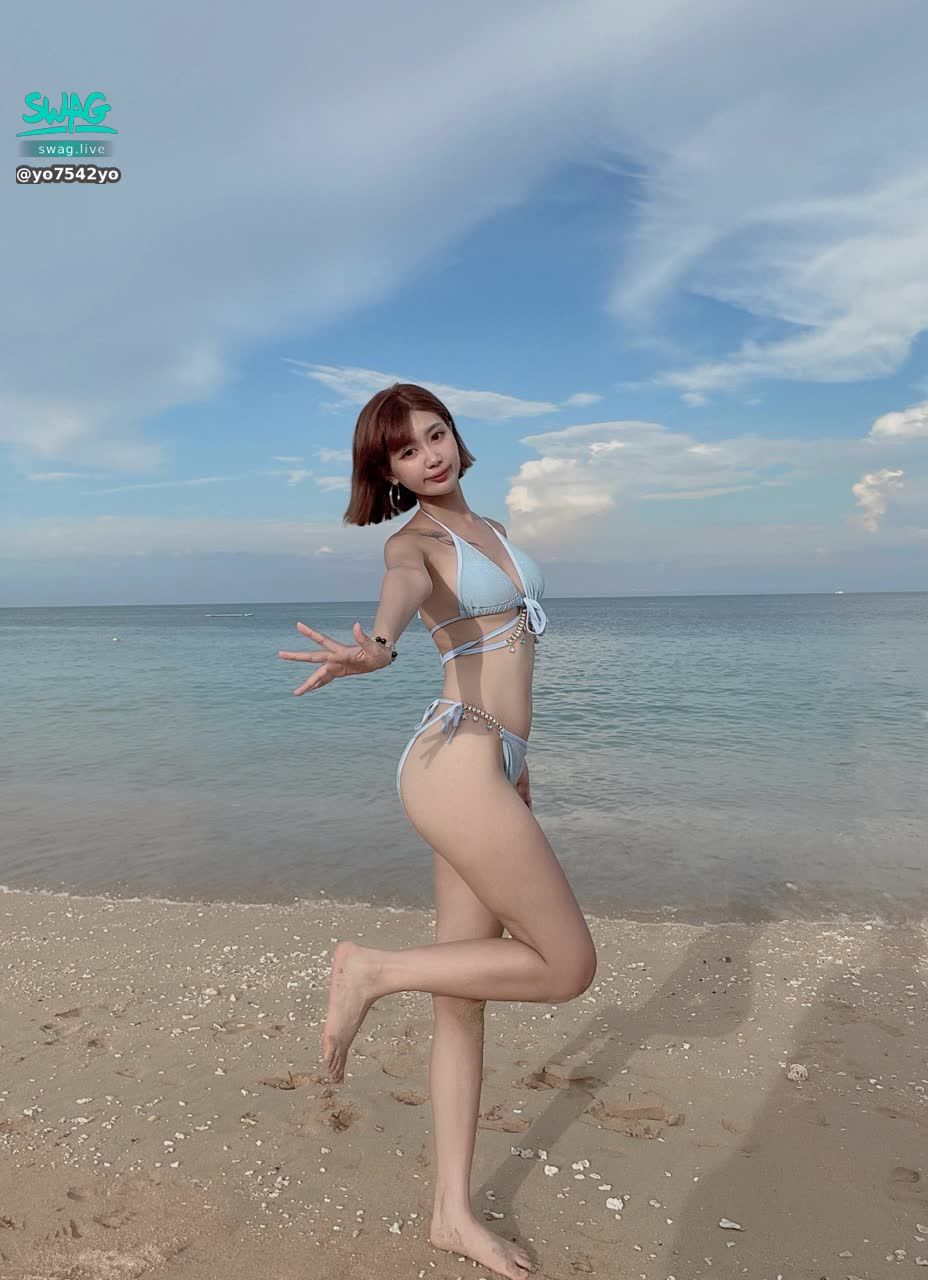 yo7542yo : 要跟我一起來個海邊鬼抓人嗎～
快來抓住我😜‪ꔛ‬♡‪