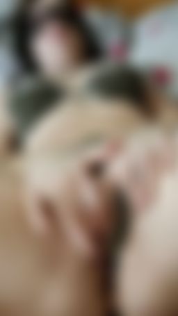 julielove : fingers and pussy