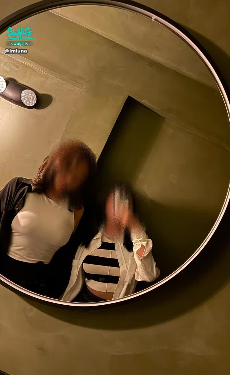 imluna : 和淫蕩的妹妹都喝茫了
等下要一起直播
大家要來玩喔🥺