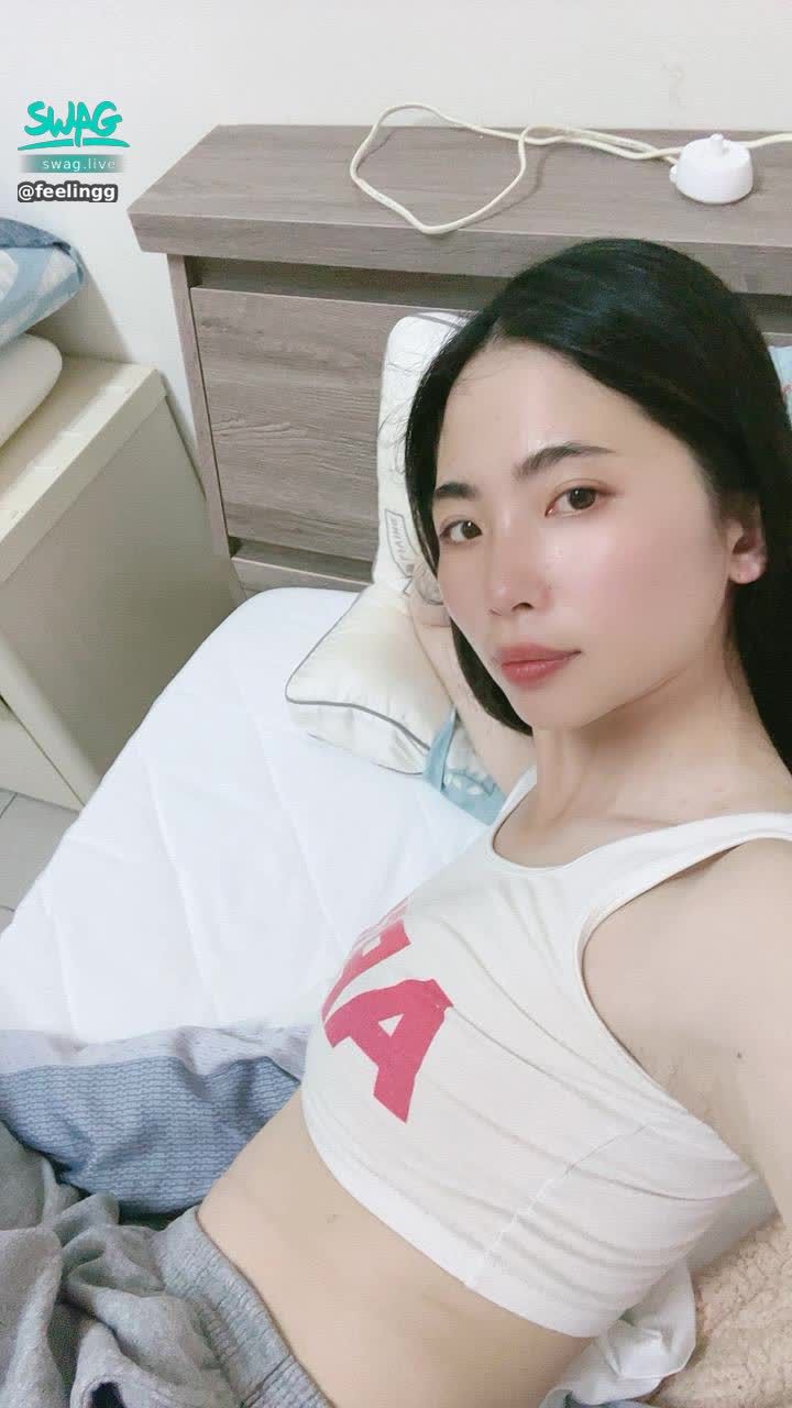 feelingg : 不要害羞我們認識一下Babe