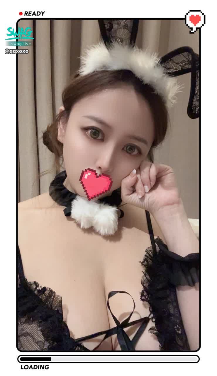 qqxoxo : 7/14（一）23：30 性感兔女郎

50w 慾兔跳蛋慰慰🌶️

#主題直播 #QQ #巨乳 #誘惑