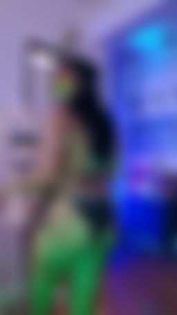 daddygirl04 : #hotdance👙🔥
#Wholebody🥵
#sexy bikini