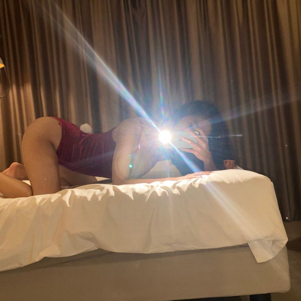 sweethella's avatar