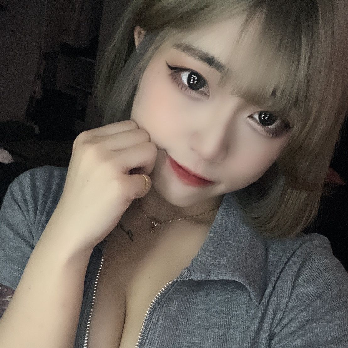 s*********y's avatar